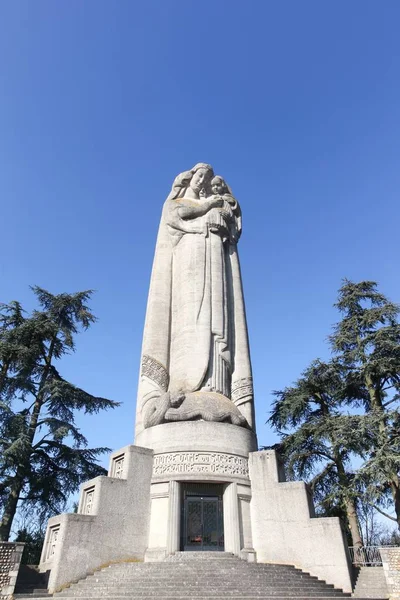 Madonna and Child of Mas Rillier in Miribel ,the highest religious statue in France — Stock Photo, Image