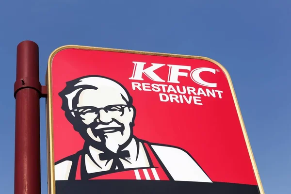 Logo KFC na panelu — Zdjęcie stockowe