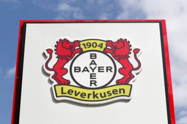 Bayer Leverkusen logosu bir panel