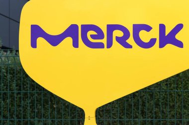 Merck logosu bir panel