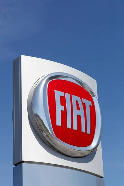 Ebeltoft Dänemark Mai 2016 Fiat Logo Auf Einem Panel Fiat — Stockfoto