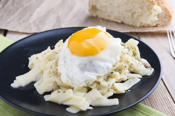 Traditional pasta with egg — Stock Photo, Image