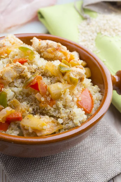 Salată Quinoa cu legume. Conceptul Superfood — Fotografie, imagine de stoc