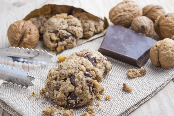 Homemade Chocolate Chip Cookies with Walnuts — Stock Photo, Image