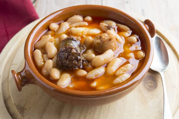 Fabada Asturiana comida típica española —  Fotos de Stock