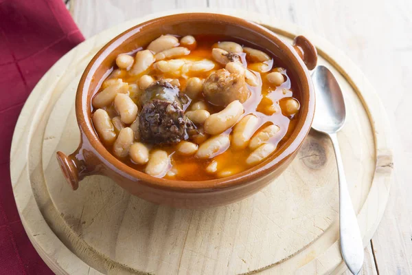 Fabada Asturiana comida típica española —  Fotos de Stock