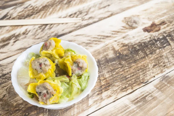 Buharda pişen Shumai Tavuğu (Shaomai, Siumaai) — Stok fotoğraf