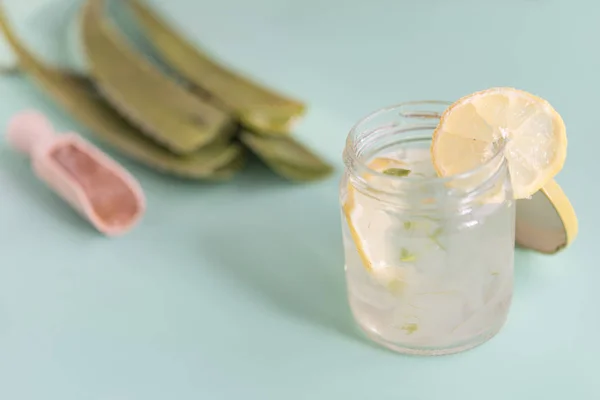 Cream of Aloe Vera and honey — Stock Photo, Image