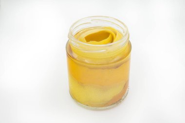 Doğal sirke ve şehir temizleyicileri.