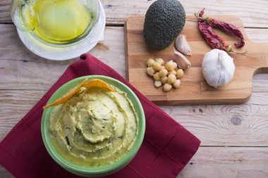 Humus guacamole 