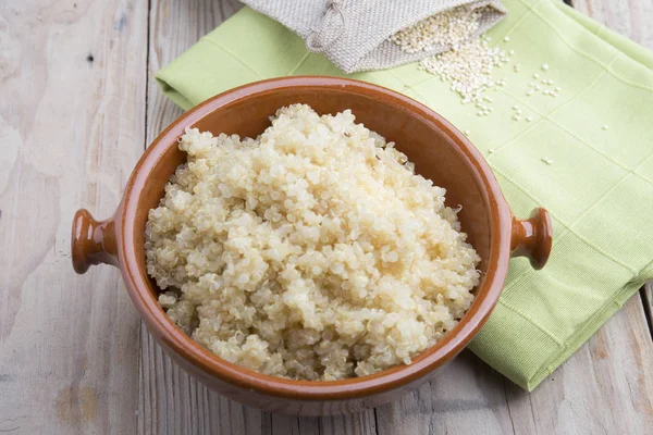 Cooked quinoa in a bowl — Stock Photo, Image