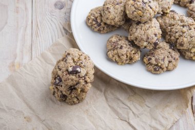 Fırında taze çikolata parçacıkları pişirmek