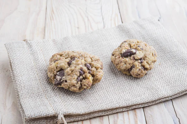Haver en pindakaas koekjes met pompoenpitten en kaneel — Stockfoto