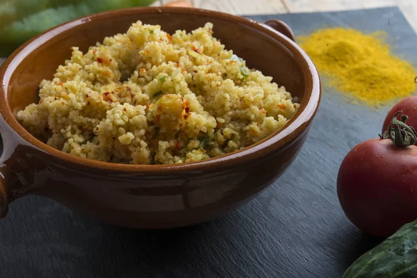 Cuscus med grönsaker — Stockfoto