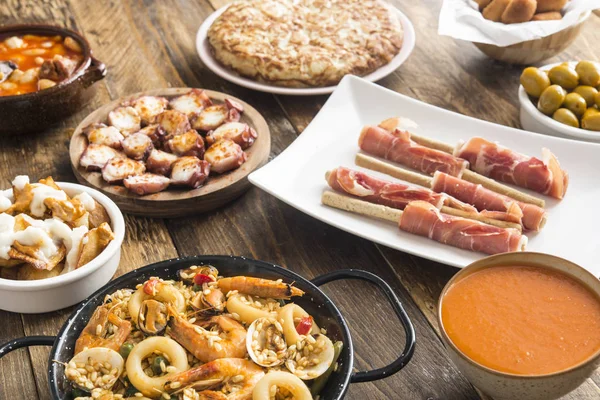 Comida típica española — Foto de Stock