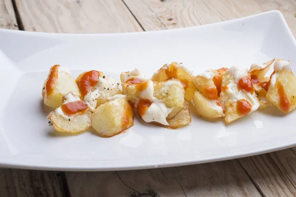 Patatas bravas típicas españolas — Foto de Stock