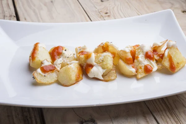 Patatas bravas típicas españolas — Foto de Stock