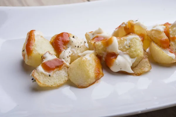 Patatas bravas típicas españolas — Foto de Stock