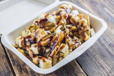 Kanada 'da Poutine tipik sokak yemekleri