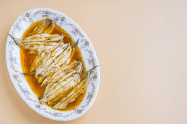 İspanya 'nın tipik sağlıklı tapa soslu sardalyaları