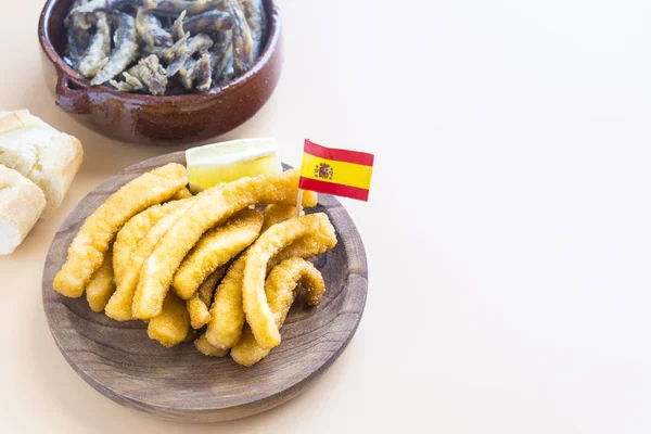 Comida típica para peces en España (tapas ) — Foto de Stock