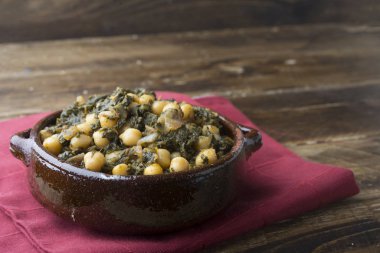 Potaje (kış için tipik yiyecek)