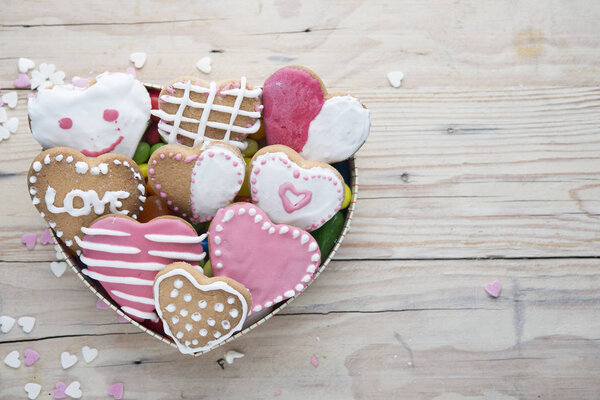 Застекленное печенье в День Святого Валентина. Свыше
