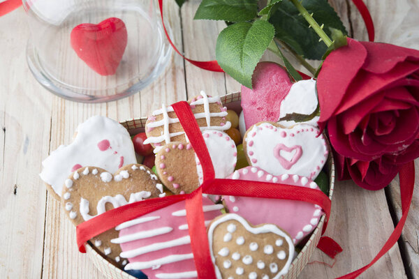 Застекленное печенье в День Святого Валентина. Свыше
