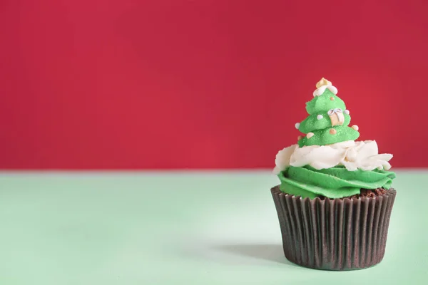 ख्रिसमस वेळ आईस्क्रीमसह कपकेक — स्टॉक फोटो, इमेज