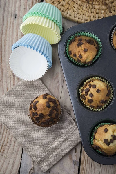 Muffins σε ένα ταψί — Φωτογραφία Αρχείου