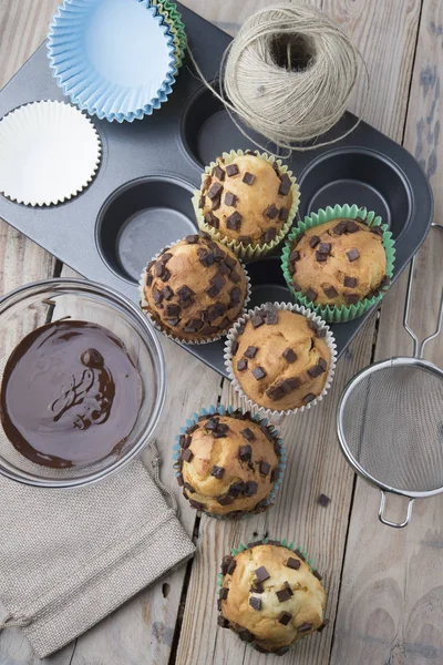 Μόλις ψημένο Muffins σοκολάτας — Φωτογραφία Αρχείου