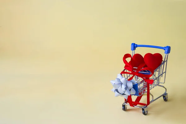 Shooping cart per San Valentino — Foto Stock