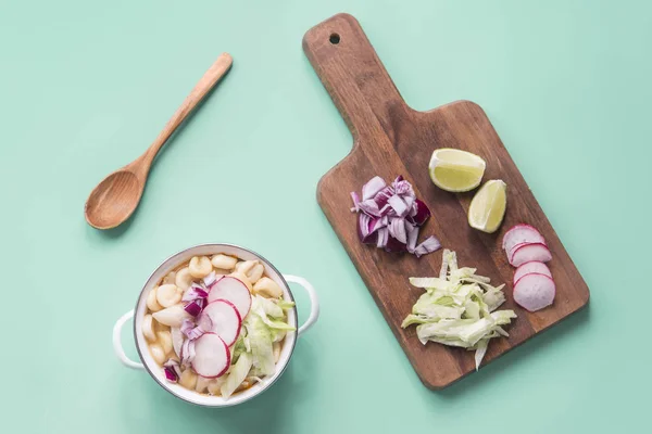 Pozole blanco typische Lebensmittel sudamerican — Stockfoto