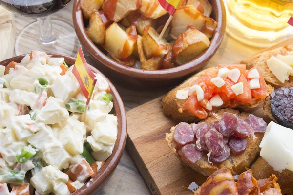 Tapas cucina tipica in Spagna — Foto Stock