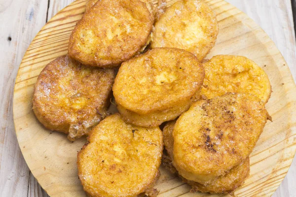 Franska toasts. Traditionella spanska torrijas — Stockfoto