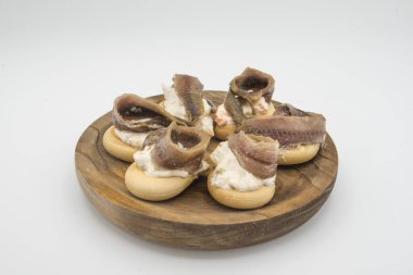 İspanyol Tapa, Rus Salatası (marinera)).