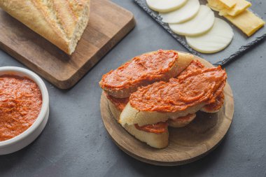 Ekmekli Sobrasada tipik Mallorca İspanya