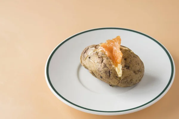 Jacket potato of salmon and sour cream