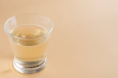 Zencefilli ve limonlu kombu çayı