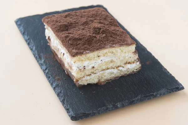 Tiramisu Sobremesa Tradicional Italiana — Fotografia de Stock