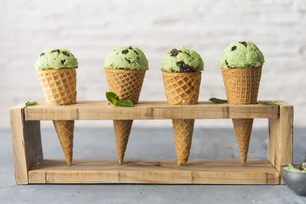 Helado Con Menta Chispas Chocolate — Foto de Stock