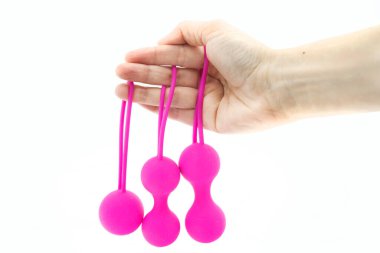 Ben ve pembe geyşa topları.