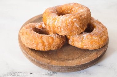 Donut ve ballı el yapımı