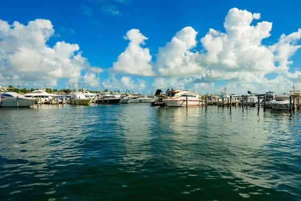 Boats in marina — Stock Photo, Image