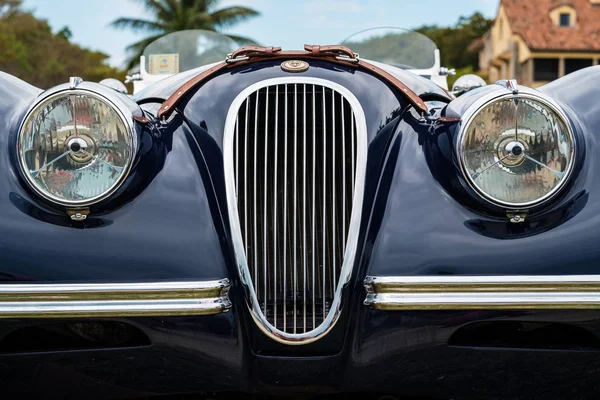 Automobile di Jaguar d'epoca — Foto Stock