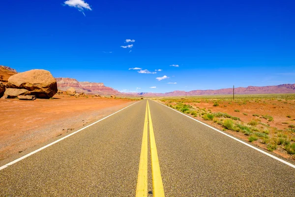 Arizona woestijn snelweg — Stockfoto