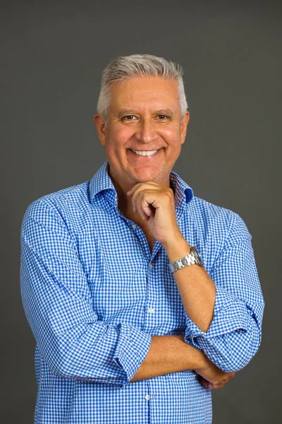 Yakışıklı erkek portresi