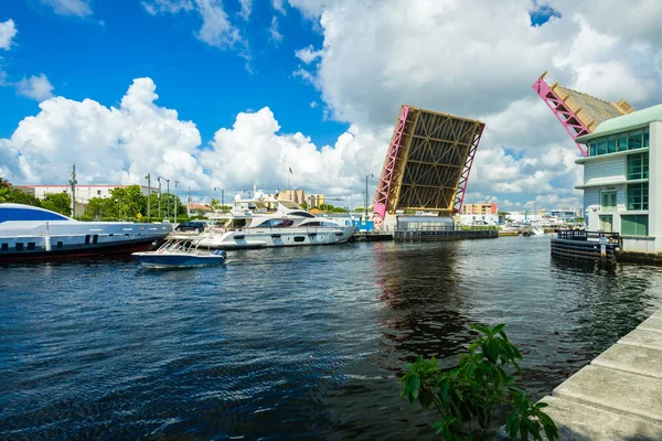 Ciudad del Río Miami — Foto de Stock