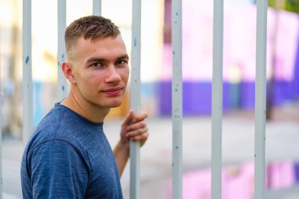 Handsome young man — Stock Photo, Image