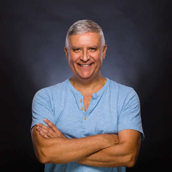 Yakışıklı erkek portresi